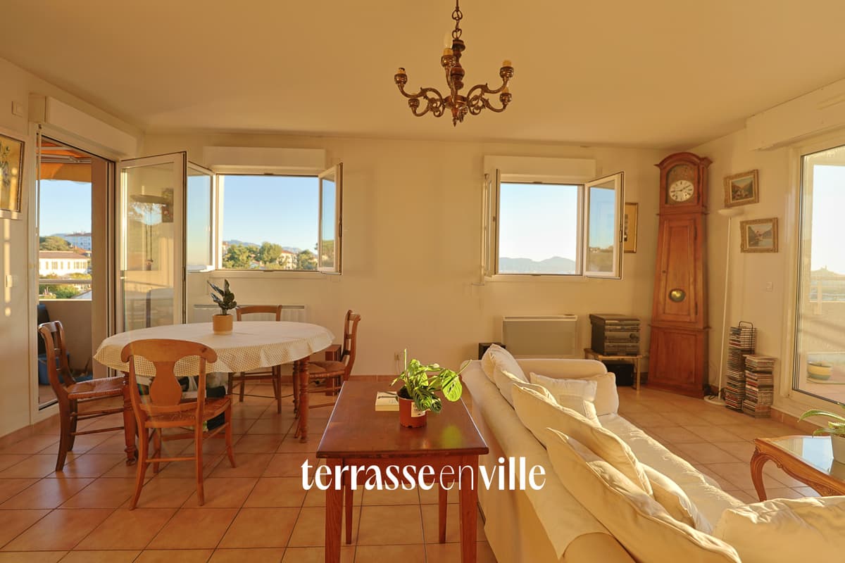 EXCLUSIVITE - 13012 - MONTOLIVET - DERNIER ETAGE - T3 - TERRASSES - VUE MER - 380 000€ - 7