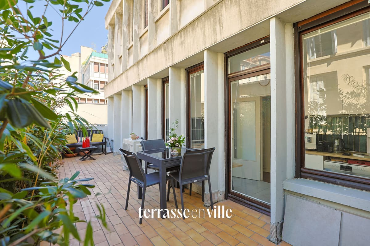 EXCLUSIVITE - BUILDING CANEBIERE - T3 - 97M2 - TERRASSE- 350 000€ - 3