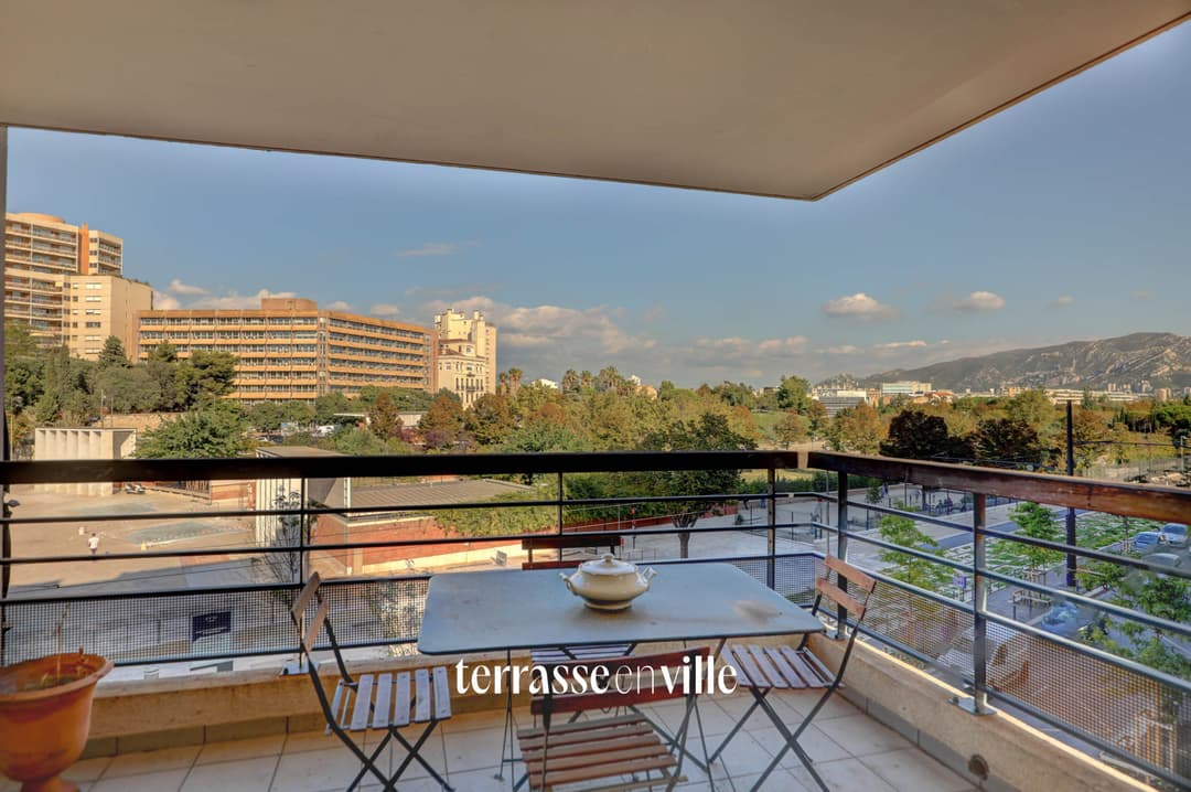 EXCLUSIVITE PARC DU 26ème CENTENAIRE T3 TERRASSES - PARKING EN SUS - 350 000 €