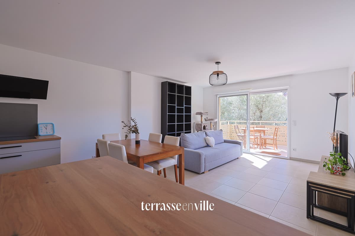 EXCLUSIVITÉ - LES ROUTES - APPARTEMENT T4 89m2 TERRASSE 25m2 368 000€ - 6