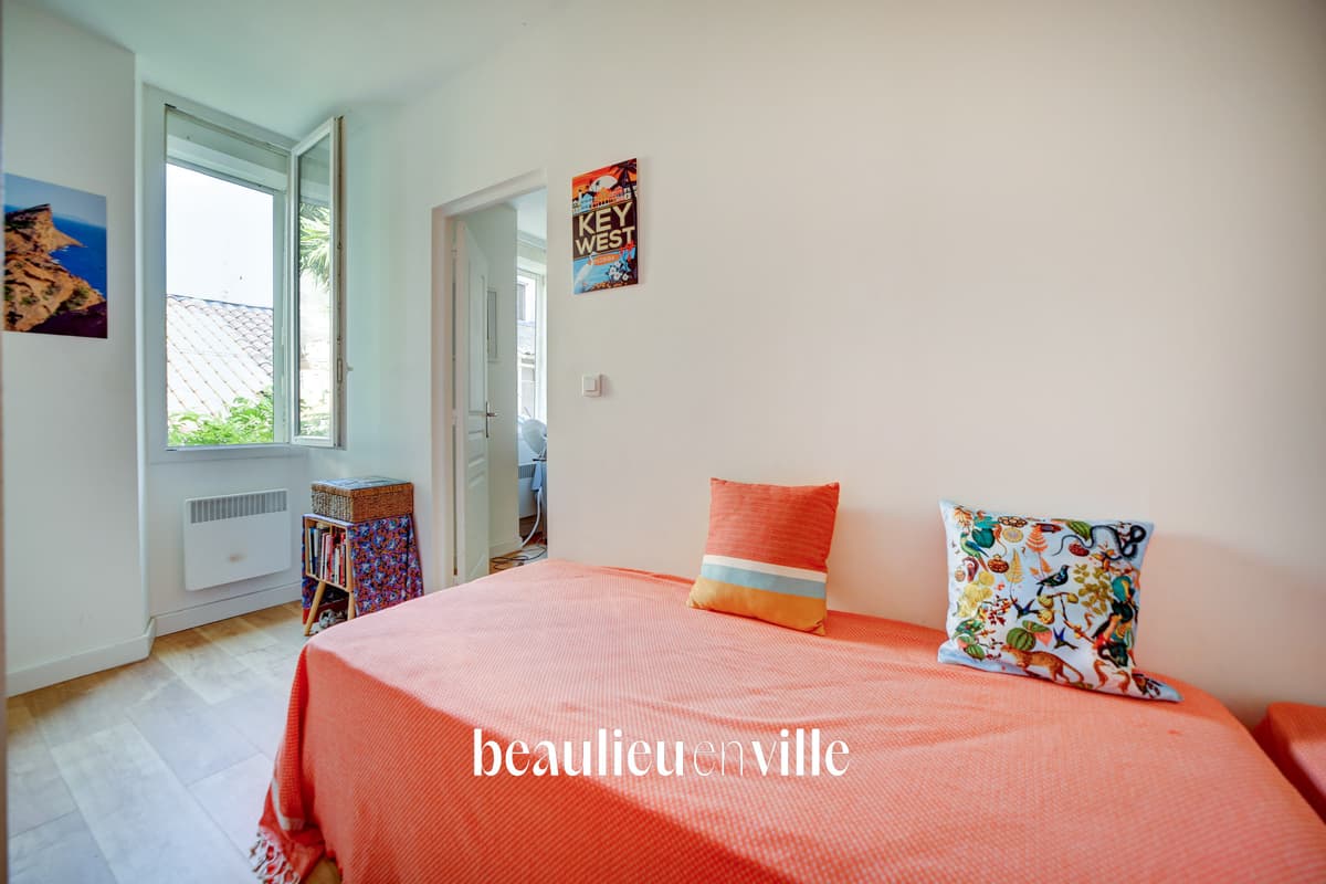 CHARMANT T2 - COEUR DE VILLE - 40M2 - PROCHE PORT ET PLAGES - PARFAIT ETAT - 179 000€ - 7