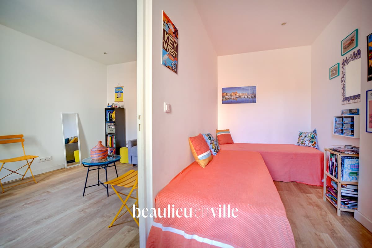 CHARMANT T2 - COEUR DE VILLE - 40M2 - PROCHE PORT ET PLAGES - PARFAIT ETAT - 179 000€ - 6