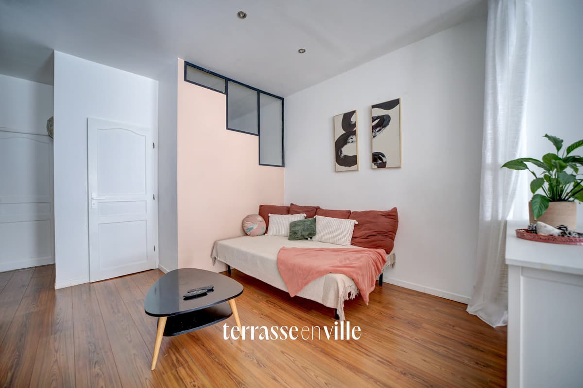 EXCLUSIVITÉ - LA CIOTAT - CENTRE HISTORIQUE - APPARTEMENT T2/3 62M2 - TERRASSE 24M2- VUE MER - 365 000€ - 7