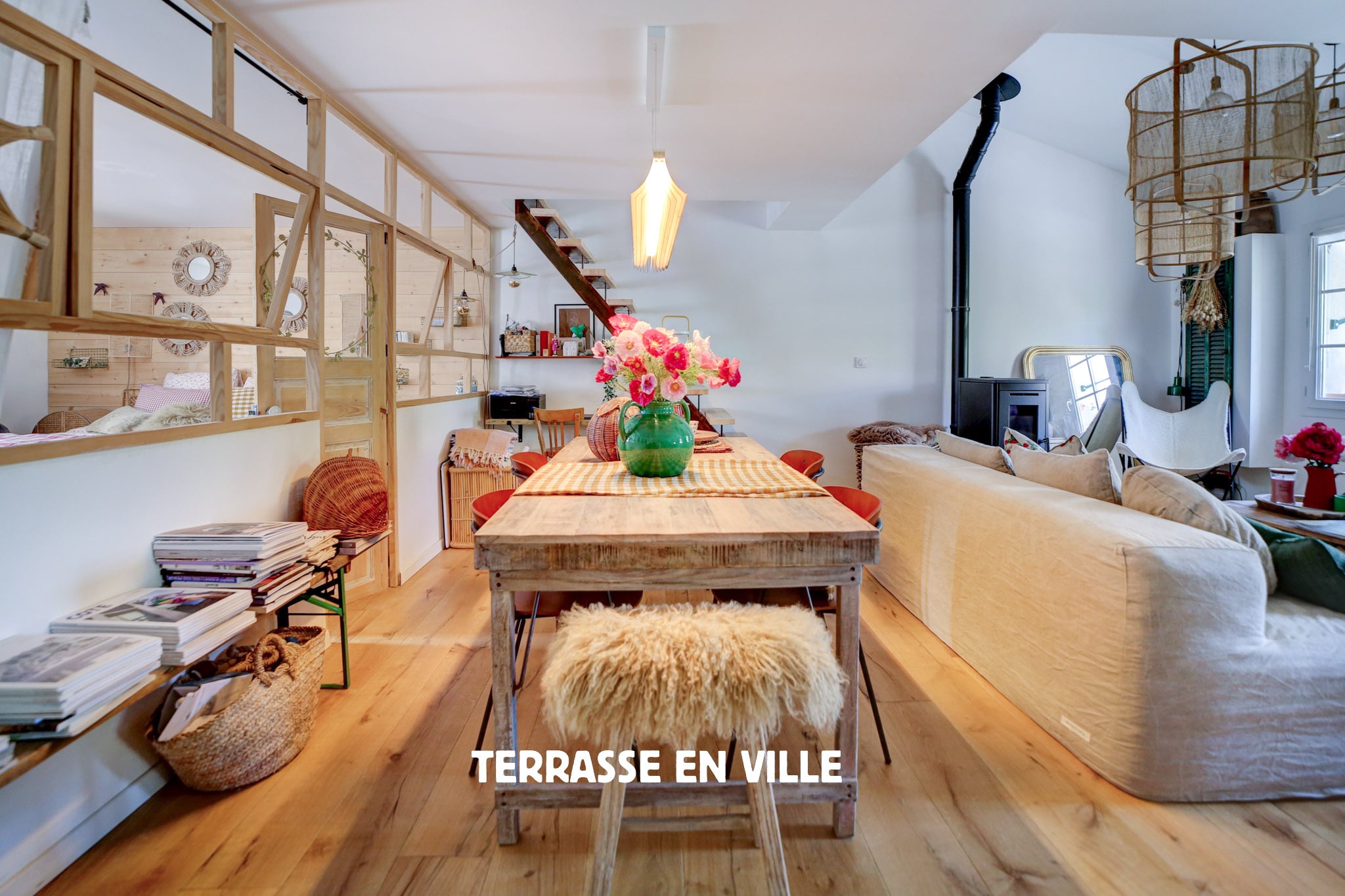 SAINT CYR SUR MER - IMMEUBLE - APPARTEMENT - LOCAL COMMERCIAL - COUR - CAVE - 1200000€