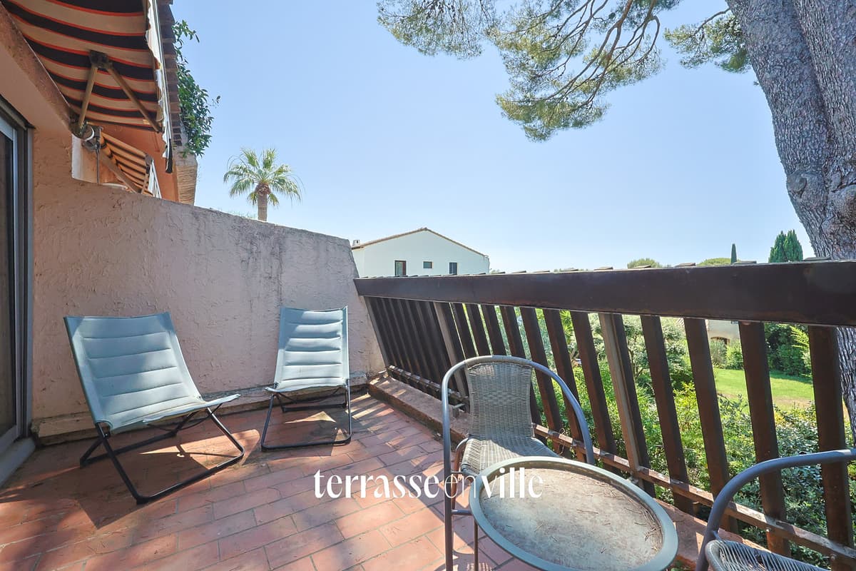 Quartier Fontsainte - T2 39m2 + Parking - Terrasse vue pinède et mer - Piscine - Parc privé - 289 000€ - 7