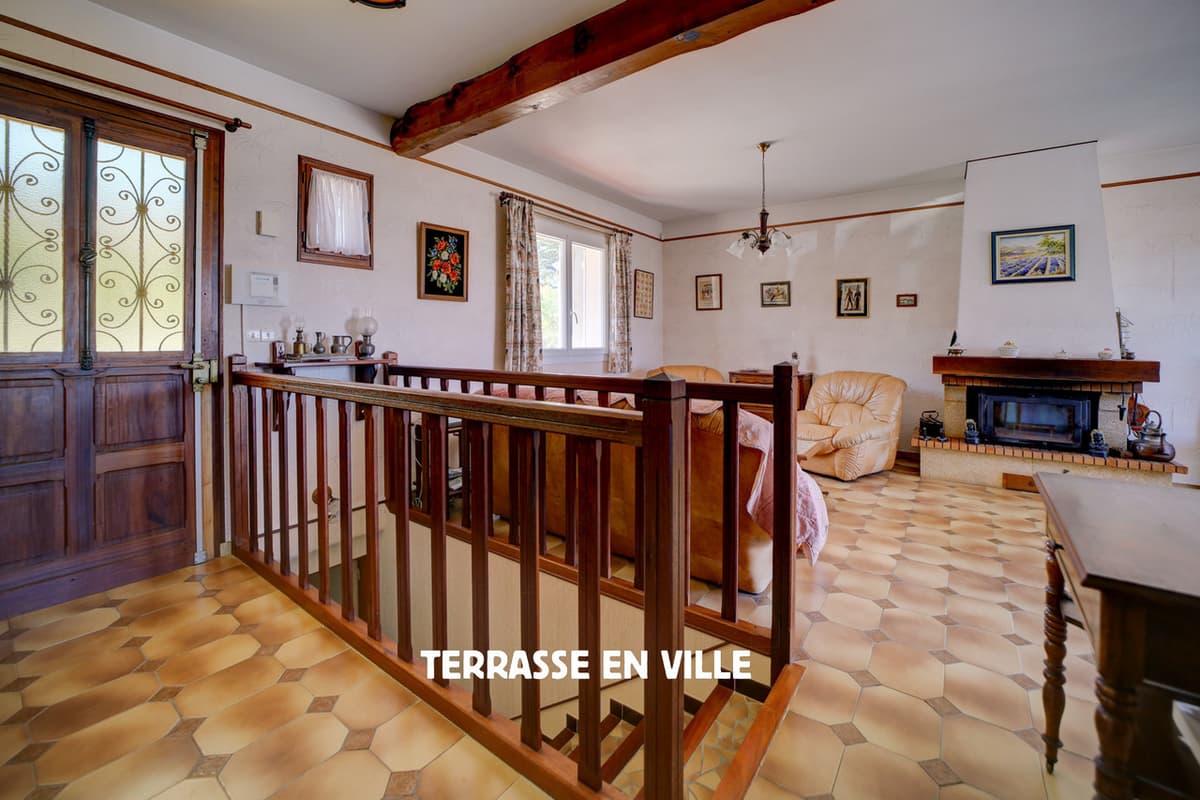 LA CIOTAT - MAISON - 129 M2 - JARDIN - PISCINE - PARCELLE 550M2 - VUE MER - 650 000 € - 5