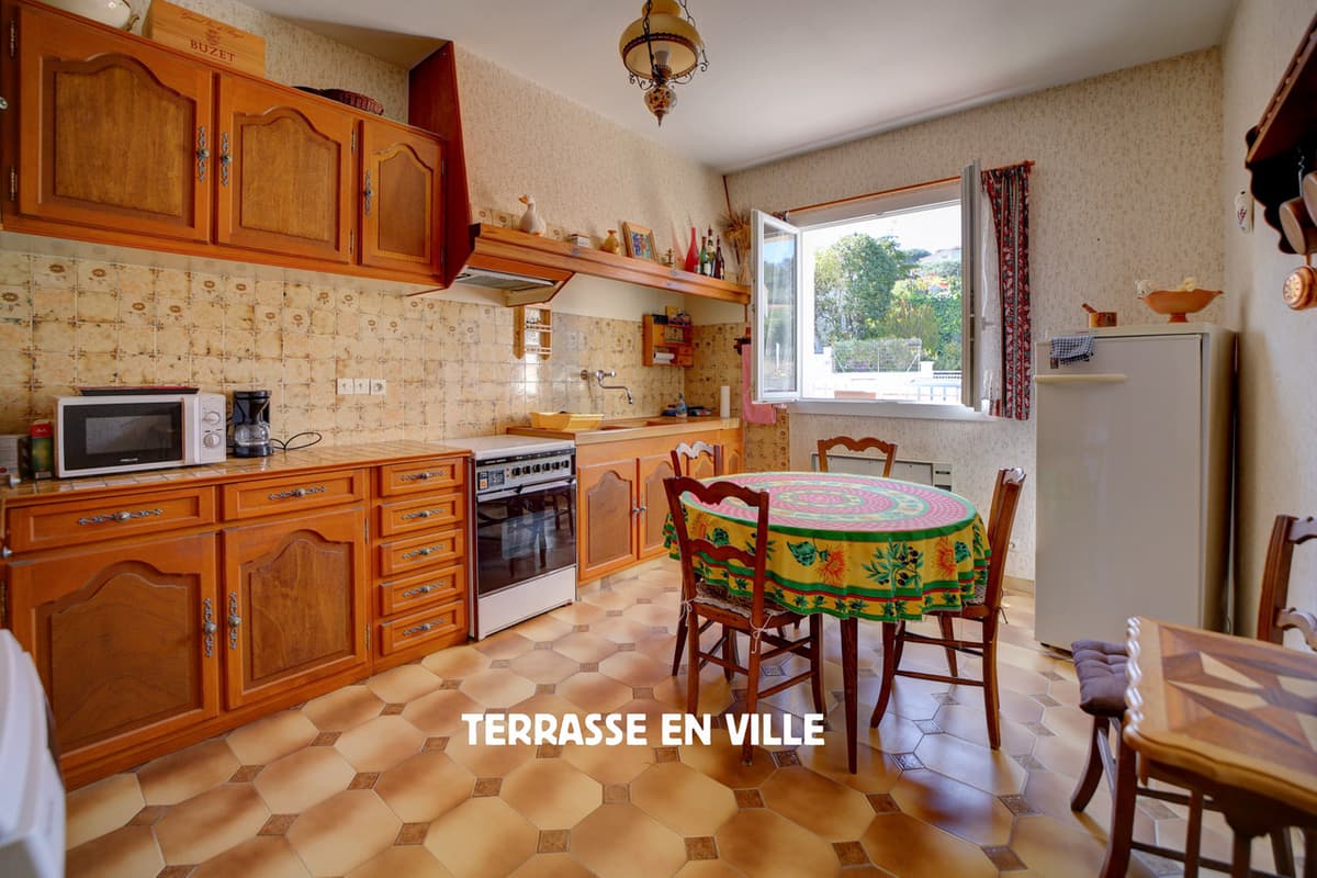 LA CIOTAT - MAISON - 129 M2 - JARDIN - PISCINE - PARCELLE 550M2 - VUE MER - 650 000 € - 6