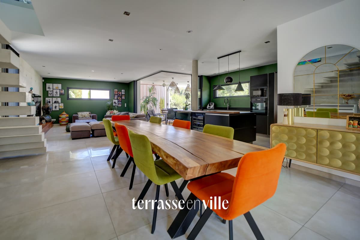 GÉMENOS - VILLAGE A PIED - VILLA D'ARCHITECTE T5 185M2 - DÉPENDANCE - CALME - 1 090 000 € - 7