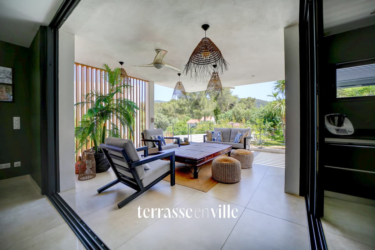 GÉMENOS - VILLAGE A PIED - VILLA D'ARCHITECTE T5 185M2 - DÉPENDANCE - CALME - 1 090 000 € - 6