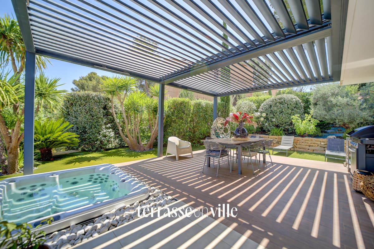 GÉMENOS - VILLAGE A PIED - VILLA D'ARCHITECTE T5 185M2 - DÉPENDANCE - CALME - 1 090 000 € - 4