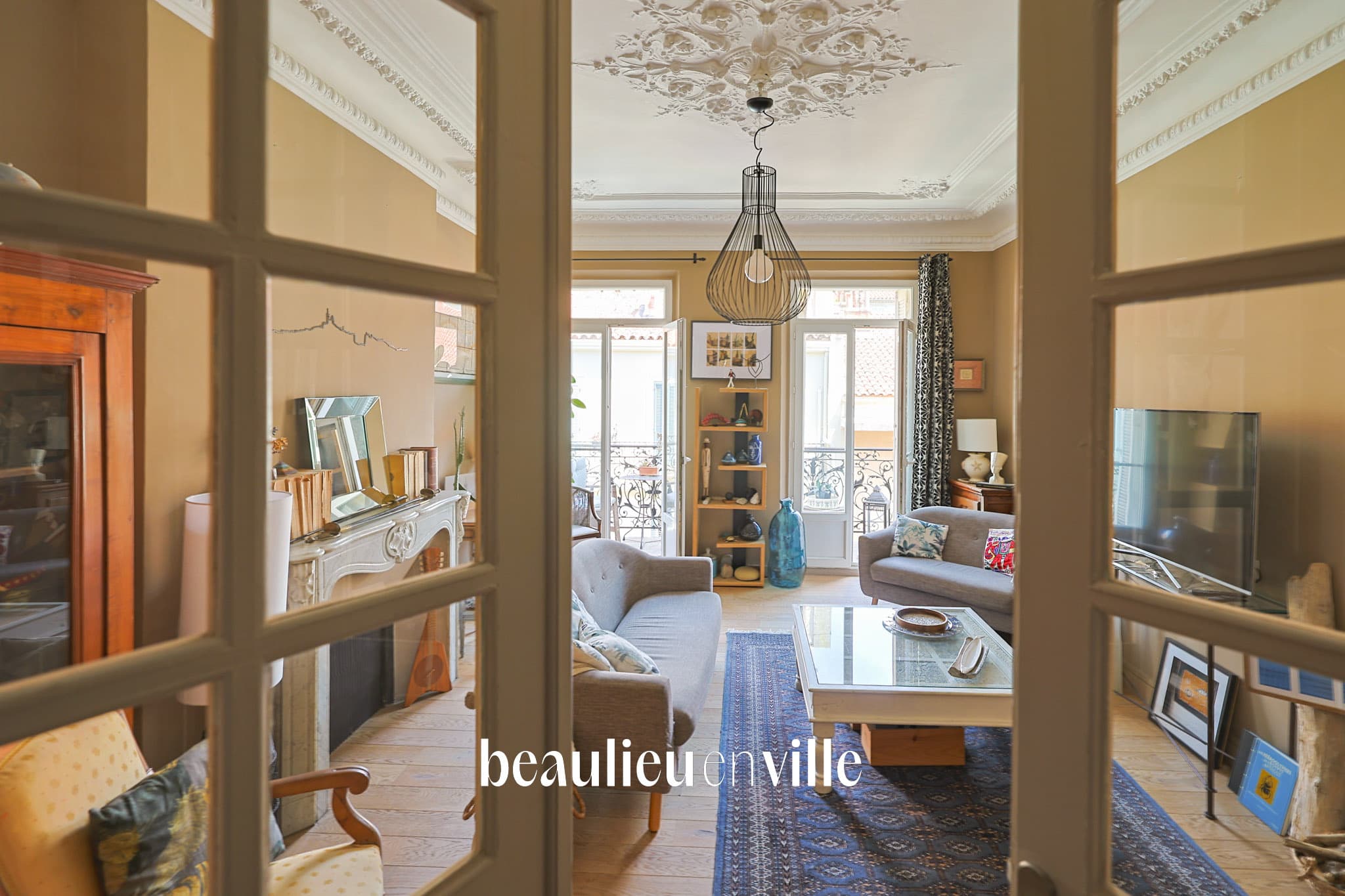 EXCLUSIVITE - TOULON - APPARTEMENT HAUSSMANIEN - 133 M2 - 3 CHAMBRES - CENTRE VILLE - 495 000 € - 2