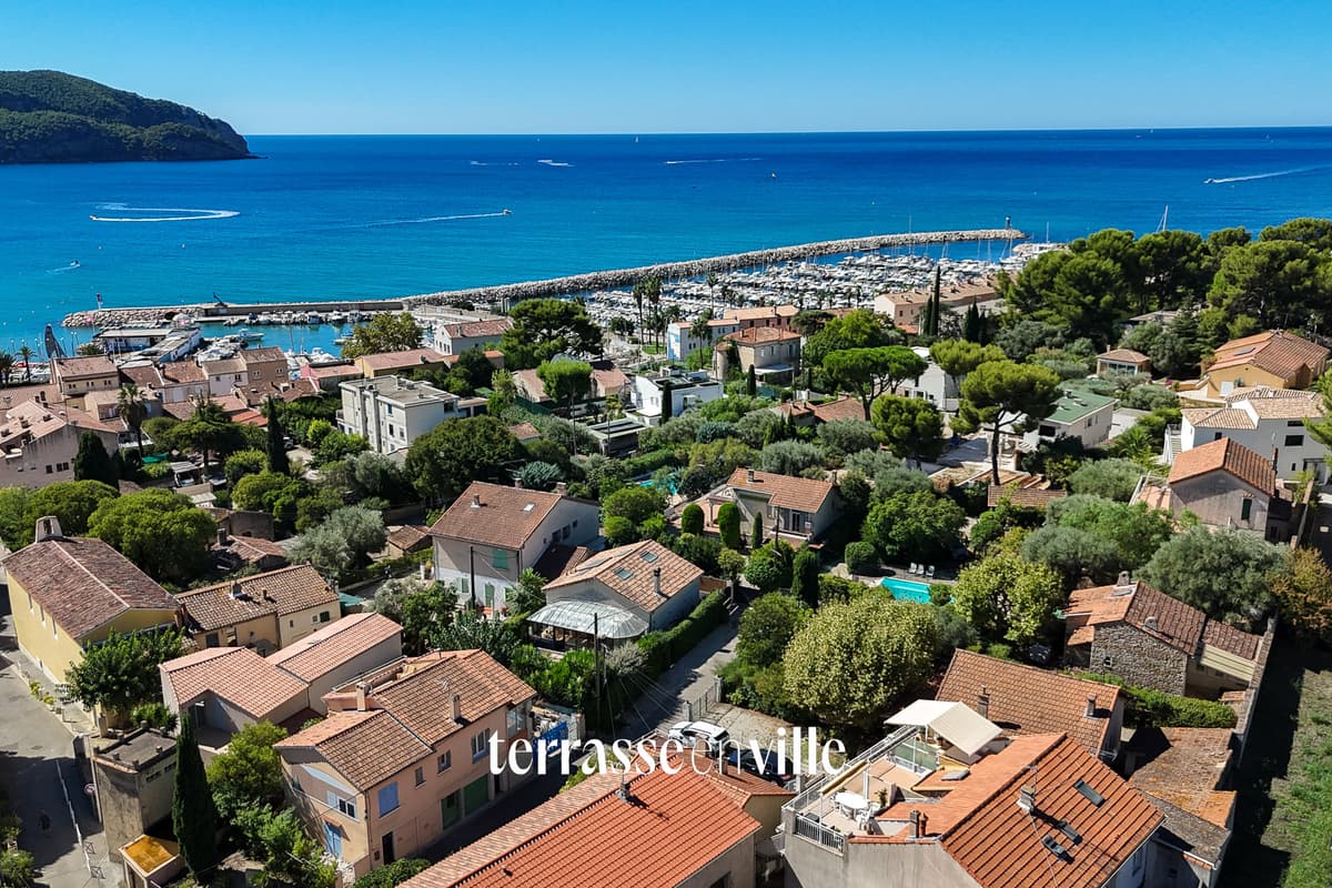 LES LECQUES - BEAU DUPLEX - 56M2 - TERRASSE VUE MER - PARKING - 390 000€ - 3