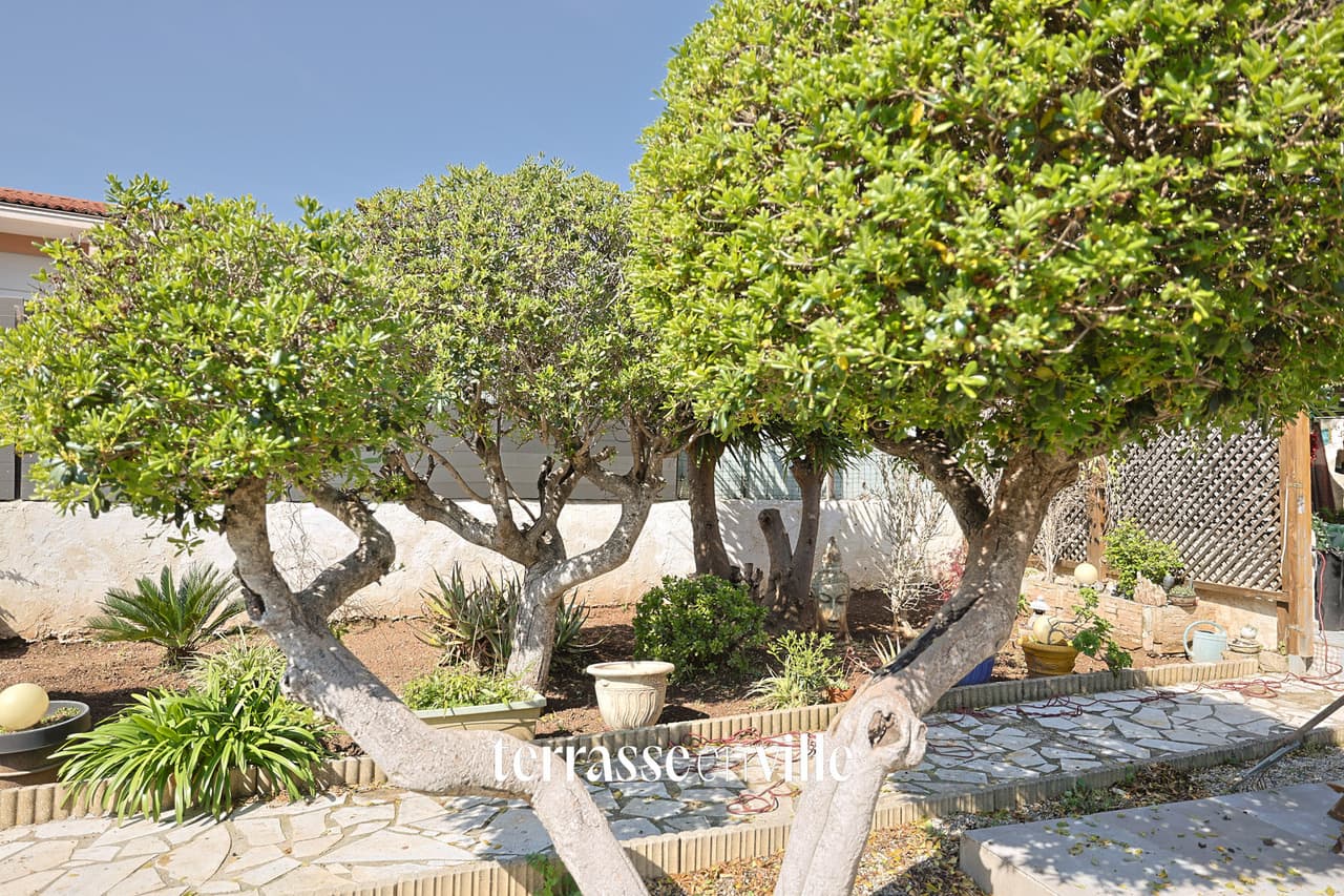 TOULON OUEST - MAISON - 100 M2 - T4 - PISCINE - JARDIN - GARAGE - DEPENDANCE - 528 000€ - 2