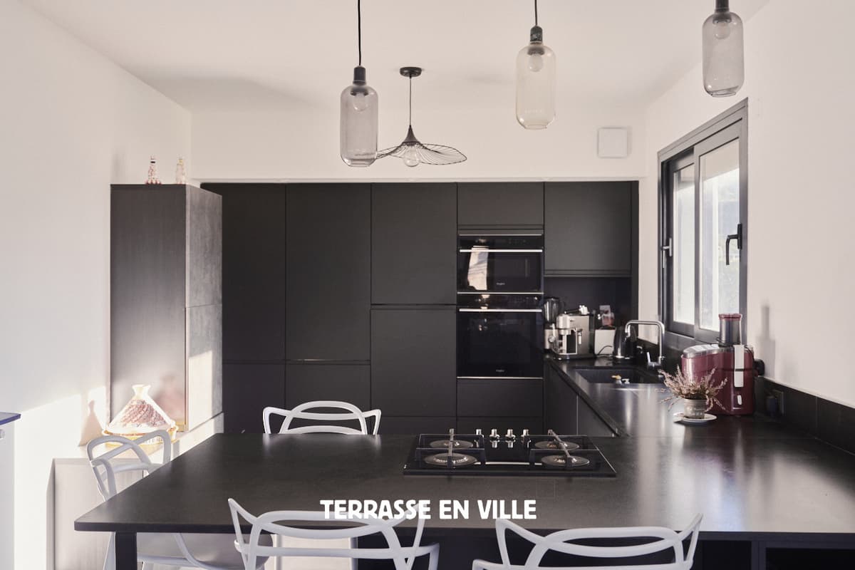 CARNOUX-EN-PROVENCE - MAISON FAMILIALE AVEC STUDIO INDEPENDANT - T8 214 m2 - VUE CAP CANAILLE - PISCINE - GARA - 7