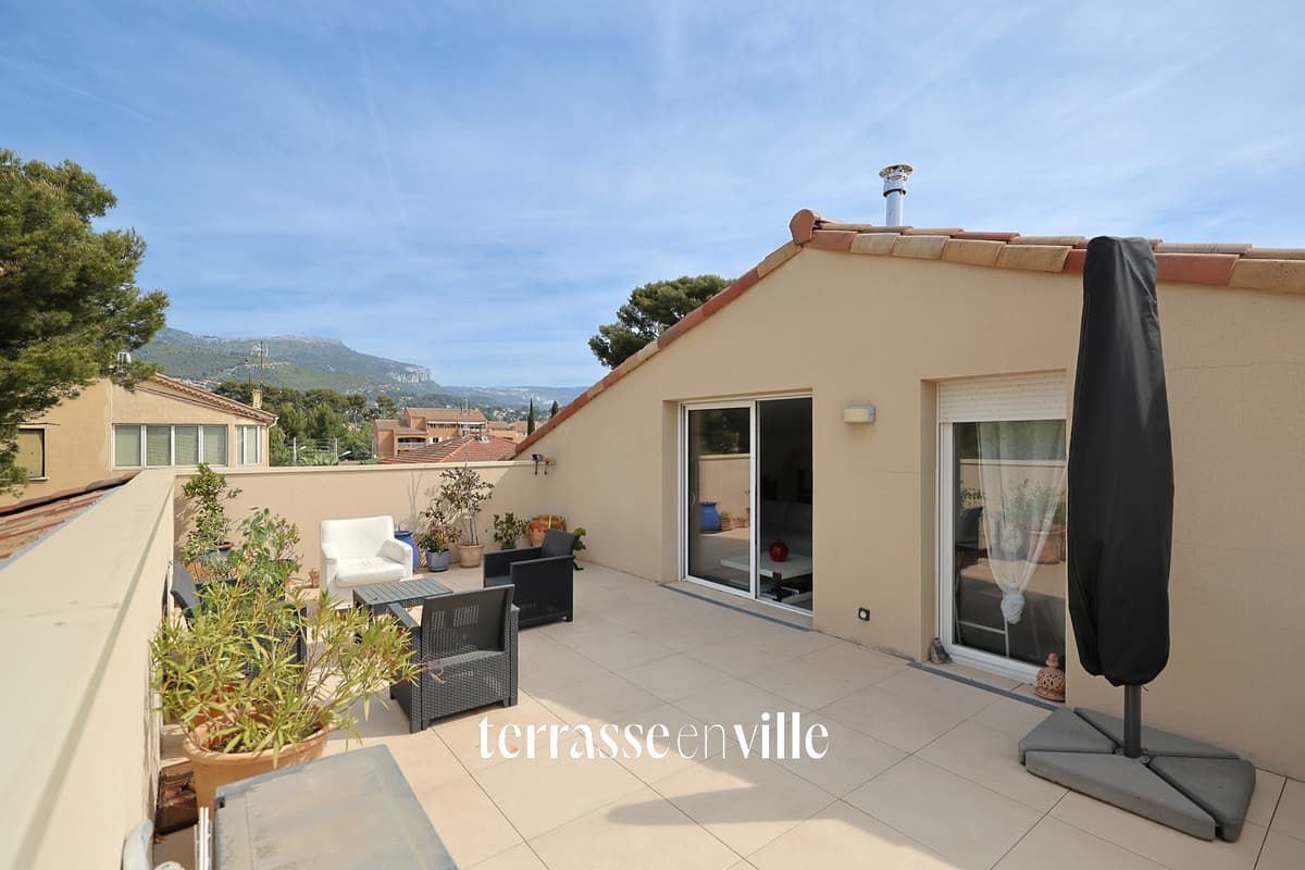 T4 DUPLEX 89M2 - DERNIER ETAGE - TERRASSES - 2