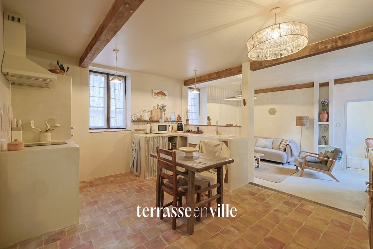 MAISON - T2 - 43 M2 - CENTRE VILLE - HYERES - TERRASSE 249 000 € - 7