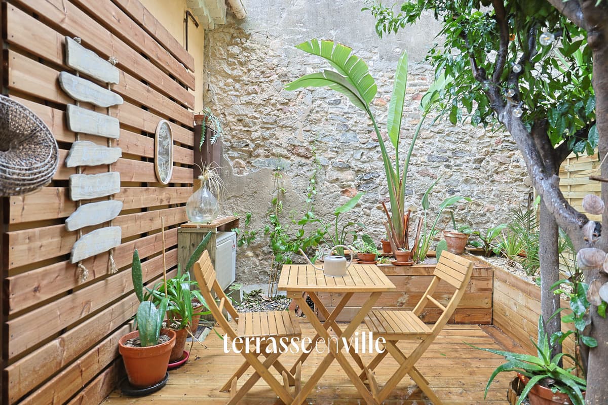 MAISON - T2 - 43 M2 - CENTRE VILLE - HYERES - TERRASSE 249 000 €