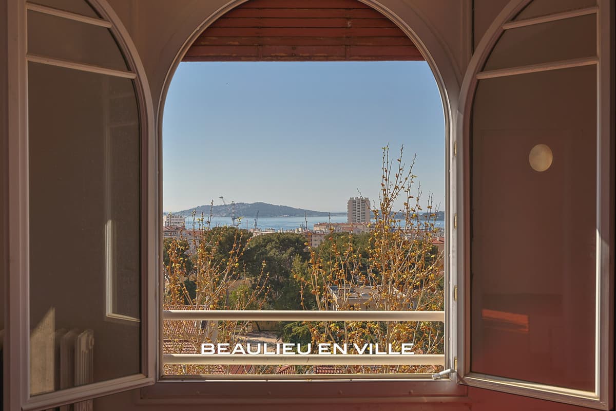 EXCLUSIVITE - TOULON - CLARET - DERNIER ETAGE - T2/3 64M2 - VUE MER - 172 000€ - 2