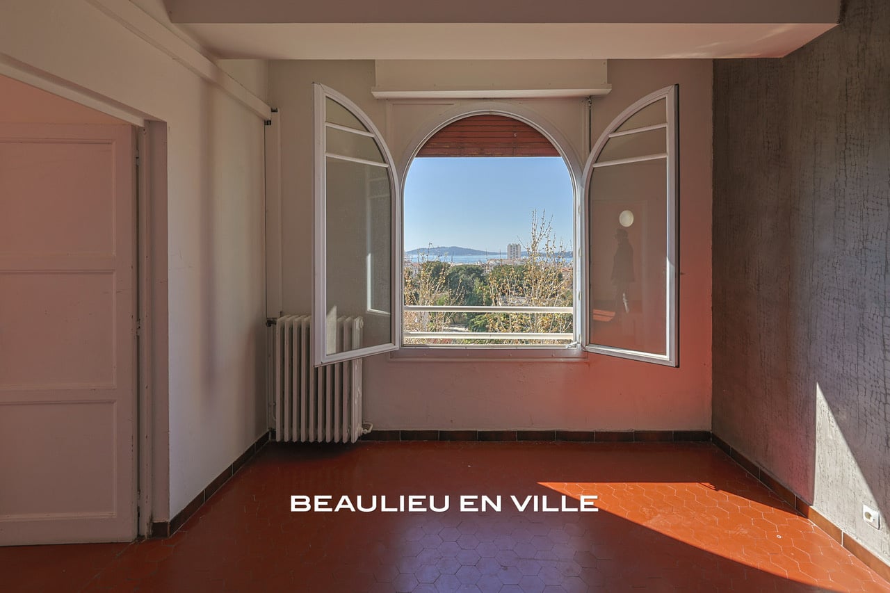 EXCLUSIVITE - TOULON - CLARET - DERNIER ETAGE - T2/3 64M2 - VUE MER - 172 000€
