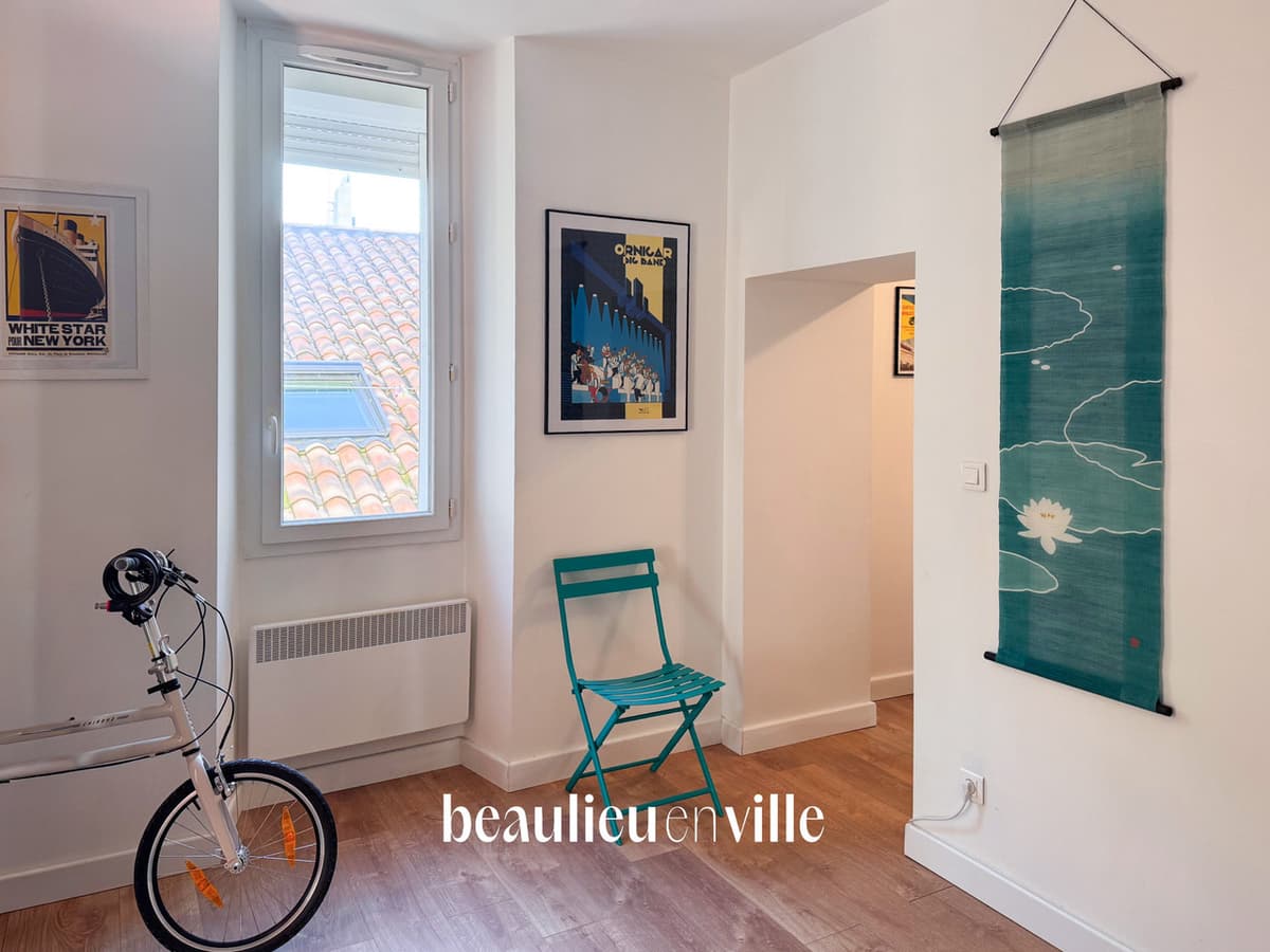 CHARMANT T2 - COEUR DE VILLE - 40M2 - PROCHE PORT ET PLAGES - PARFAIT ETAT - 179 000€ - 1