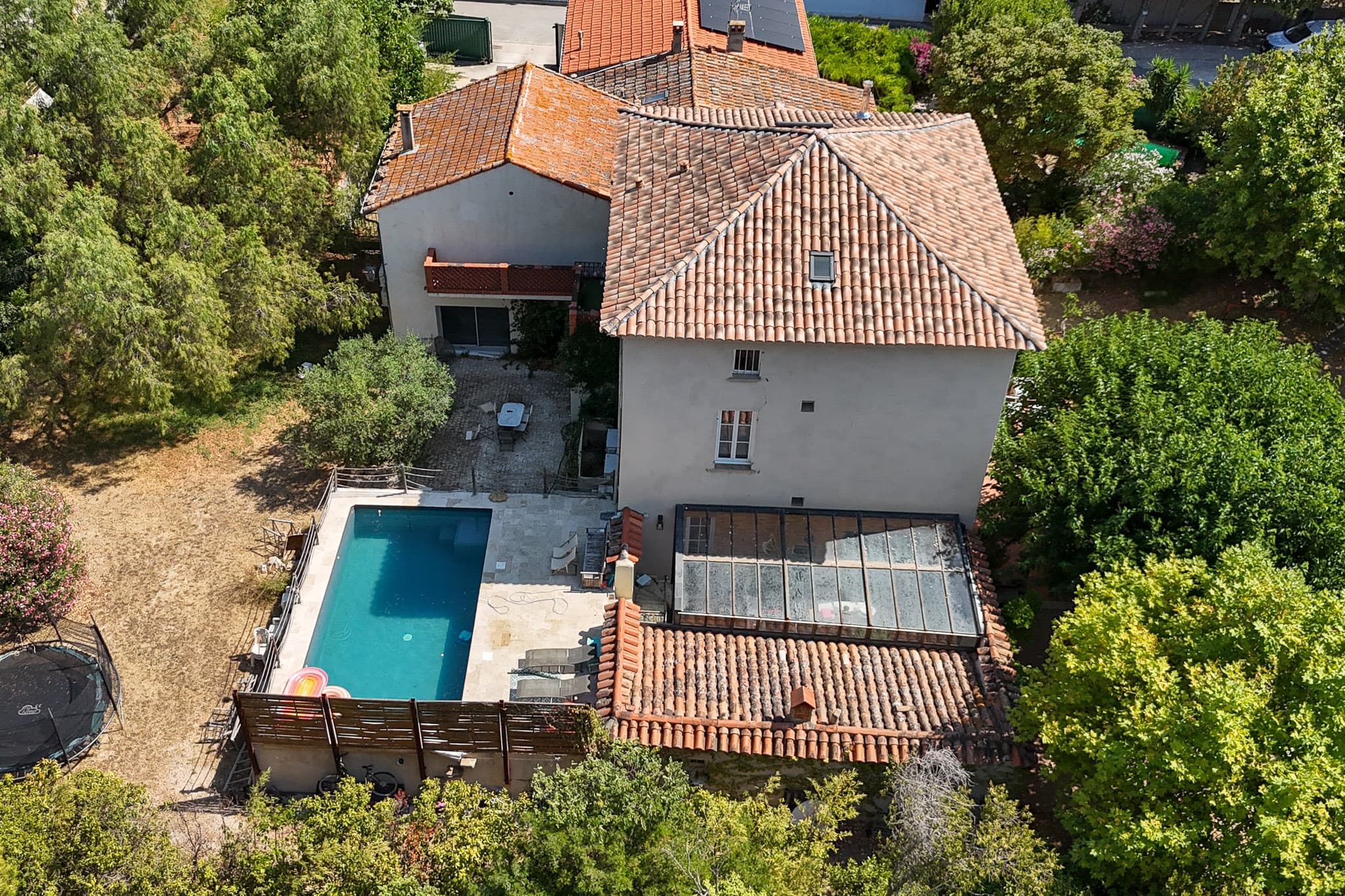 LA CIOTAT - MAS DE CARACTÈRE - T 11 - 366M2 - PARCELLE 2000M2 - PISCINE - 4