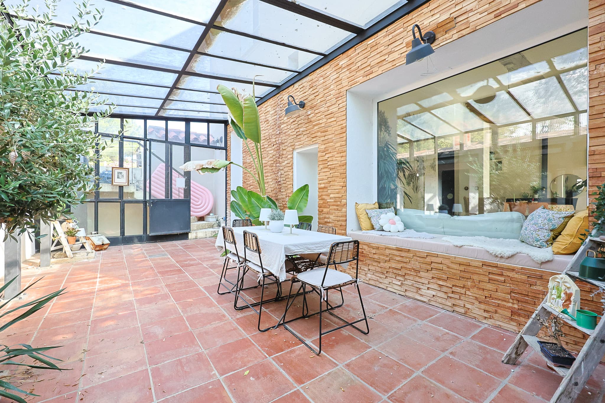 LA CIOTAT - MAS DE CARACTÈRE - T 11 - 366M2 - PARCELLE 2000M2 - PISCINE - 1