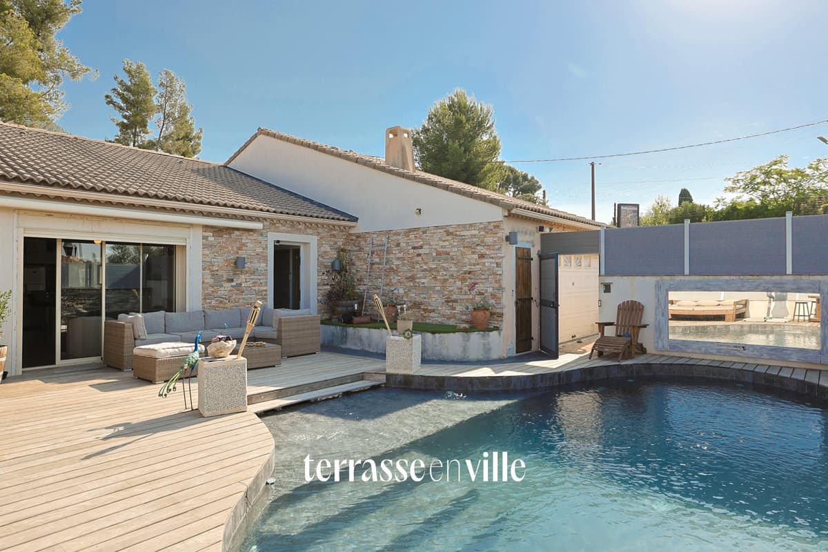 MAISON 135 M2 - LA VALETTE - 4 CHAMBRES - PISCINE - GARAGE - PLAIN PIED - TERRAIN 674 M2. . - 1