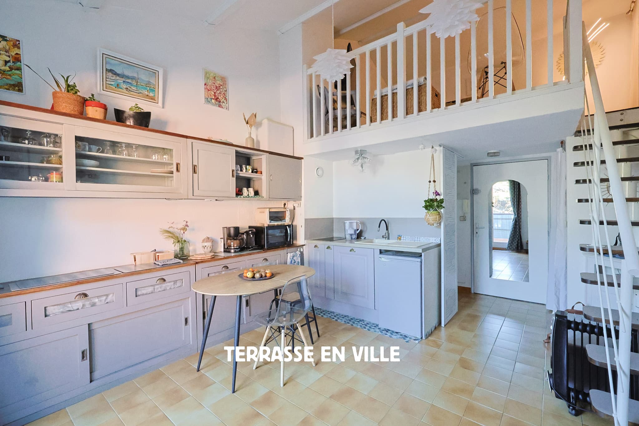 LES SABLETTES - DERNIER ETAGE - T2 DUPLEX 40M2 - TERRASSE 14M2 - VUE ET ACCÈS PRIVÉ MER - 199 000€ - 2