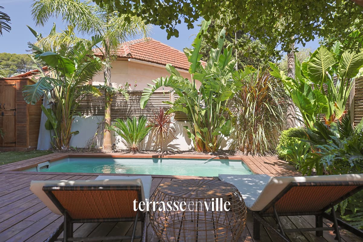 EXCLUSIVITE - TOULON - CAP BRUN - MAISON T 5 - 163 M2 - PISCINE - JARDIN - PROXIMITE IMMEDIATE DES ECOLES - 3