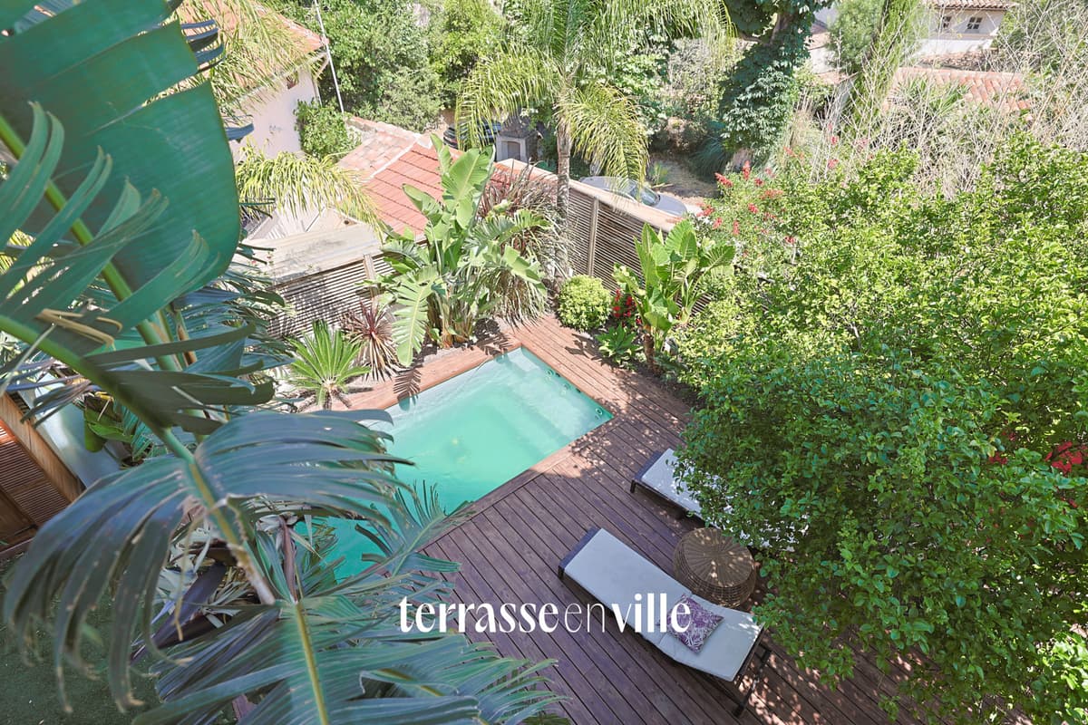 EXCLUSIVITE - TOULON - CAP BRUN - MAISON T 5 - 163 M2 - PISCINE - JARDIN - PROXIMITE IMMEDIATE DES ECOLES - 1