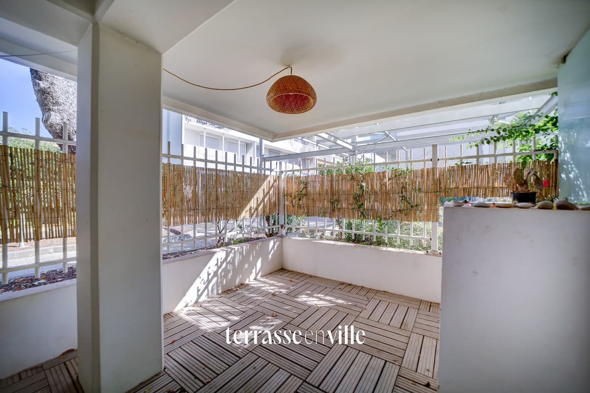 LA CIOTAT - BORD DE MER - APPARTEMENT T2 - 45 m2 - TERRASSE - 325 000 € - 2