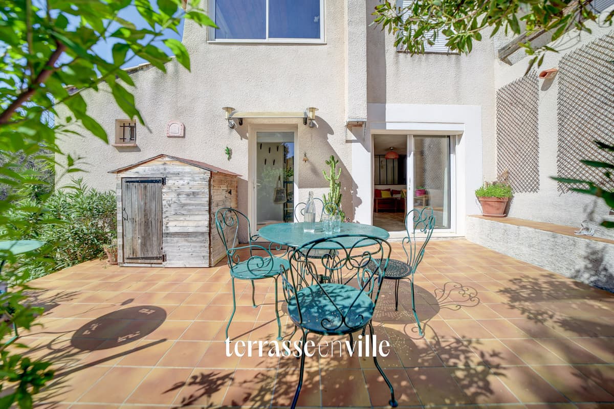 CEYRESTE - REZ-DE-JARDIN - T3 - 76 M2 - JARDIN 540 M2 - VUE DEGAGEE SUR LE VALLON - 399 000 € - 1