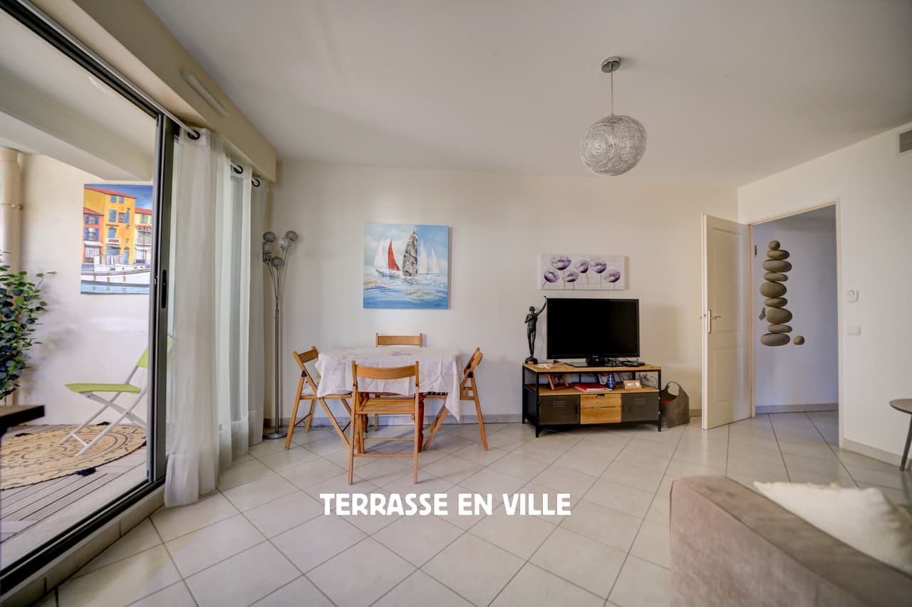 LA CIOTAT - BORD DE MER - APPARTEMENT T2 - 45 m2 - TERRASSE - 325 000 € - 2