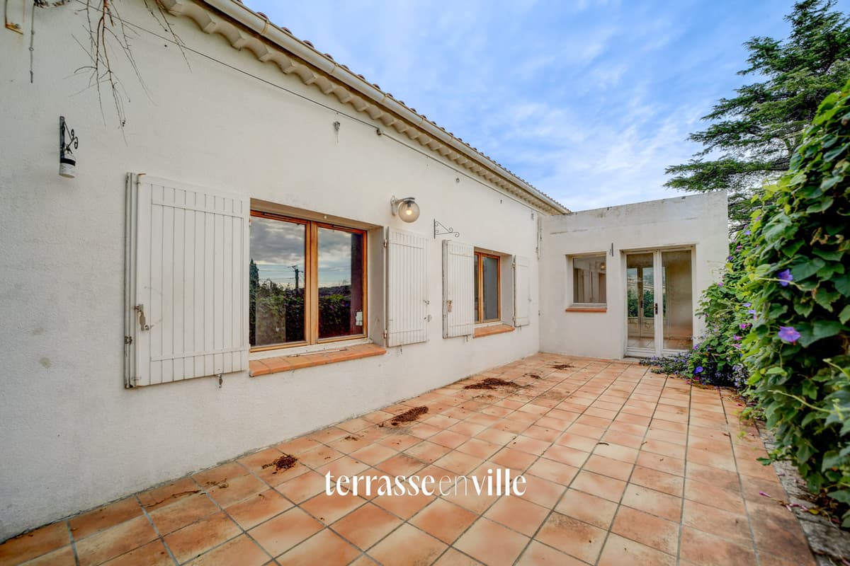 CEYRESTE - MAISON T4 A RENOVER - DEPENDANCE T3 - JARDIN 1300 M2 - 4