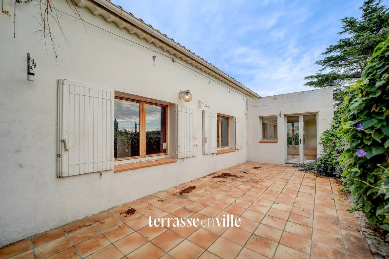 CEYRESTE - MAISON T4 A RENOVER - DEPENDANCE T3 - JARDIN 1300 M2 - 4