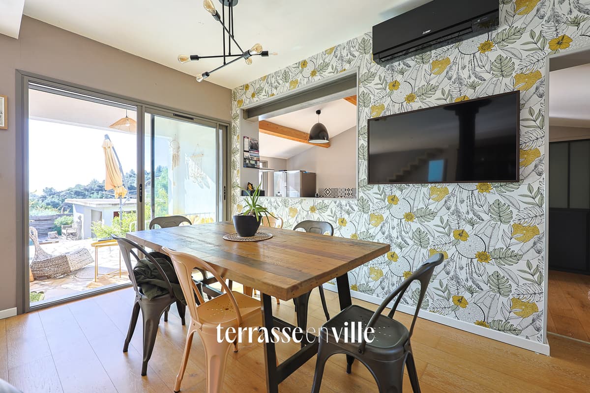 LA CIOTAT - MAISON FAMILIALE - FIGUEROLLES - T6 - 204 M2 + T2 40 M2 - PISCINE - TERRAIN 1041M2 - VUE MER - 1 7 - 7