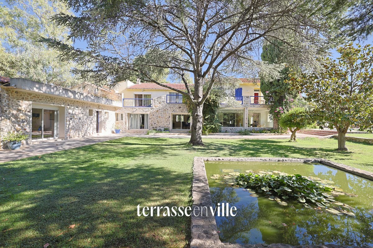 BASTIDE 400M2 - PARCELLE 2600M2 - PISCINE - DEPENDANCES - 1