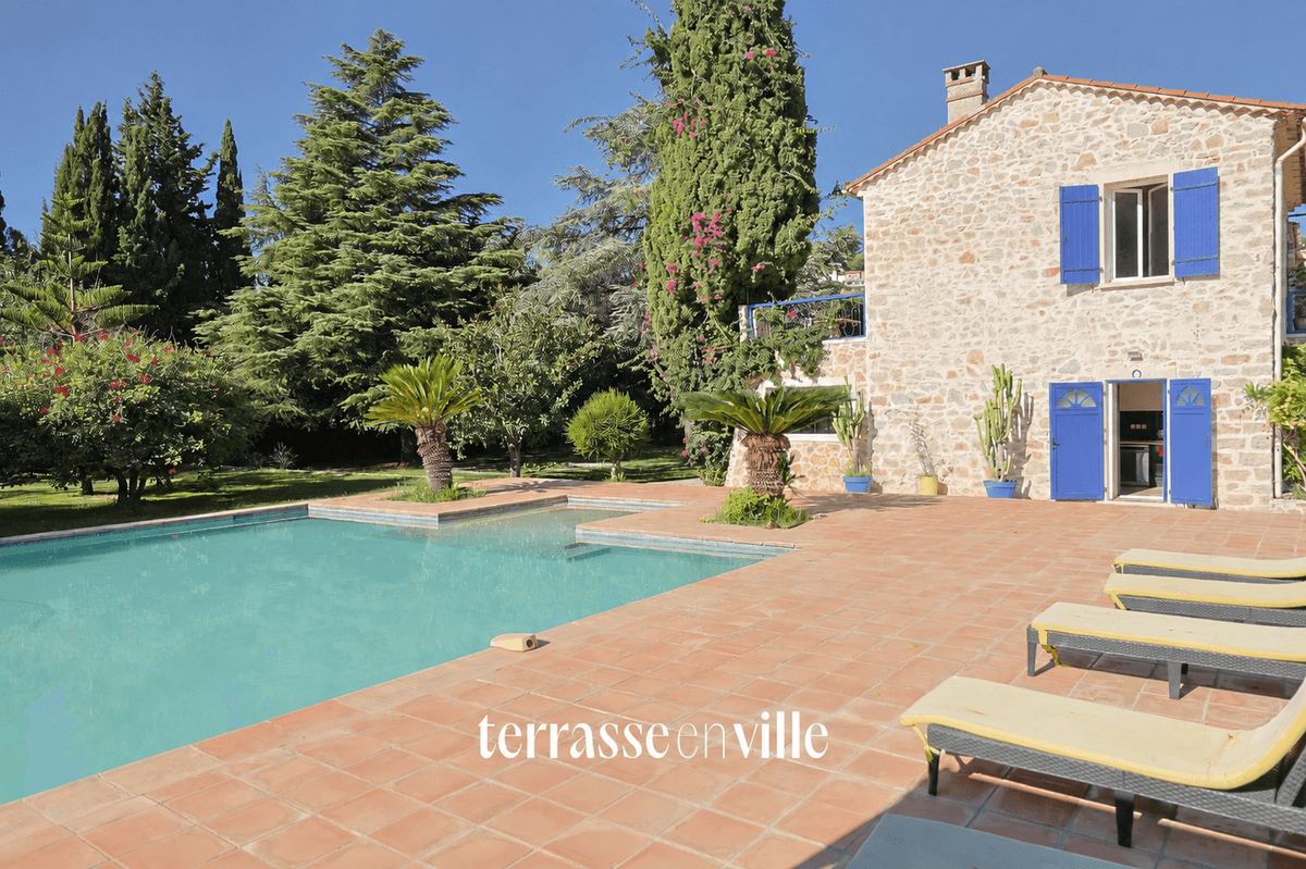 BASTIDE 400M2 - PARCELLE 2600M2 - PISCINE - DEPENDANCES - 6