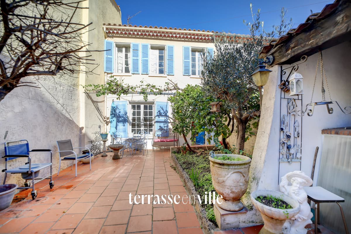LA CIOTAT - MAISON DE CARACTÈRE XXè - CŒUR HISTORIQUE LA CIOTAT - T4 82M2 JARDIN 125M2 - PORT VIEUX ET PLAGES - 5