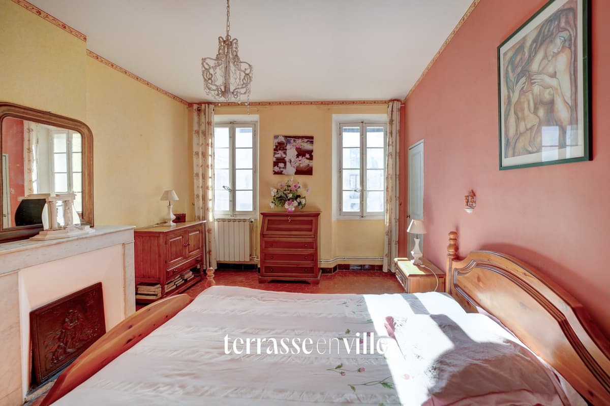 LA CIOTAT - MAISON DE CARACTÈRE XXè - CŒUR HISTORIQUE LA CIOTAT - T4 82M2 JARDIN 125M2 - PORT VIEUX ET PLAGES - 2