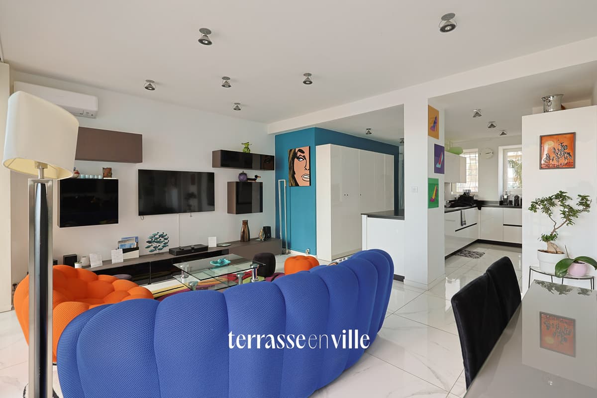 PORT DE TOULON - T3 VUE MER - 86 M2- TERRASSE - 425 000€ - 4