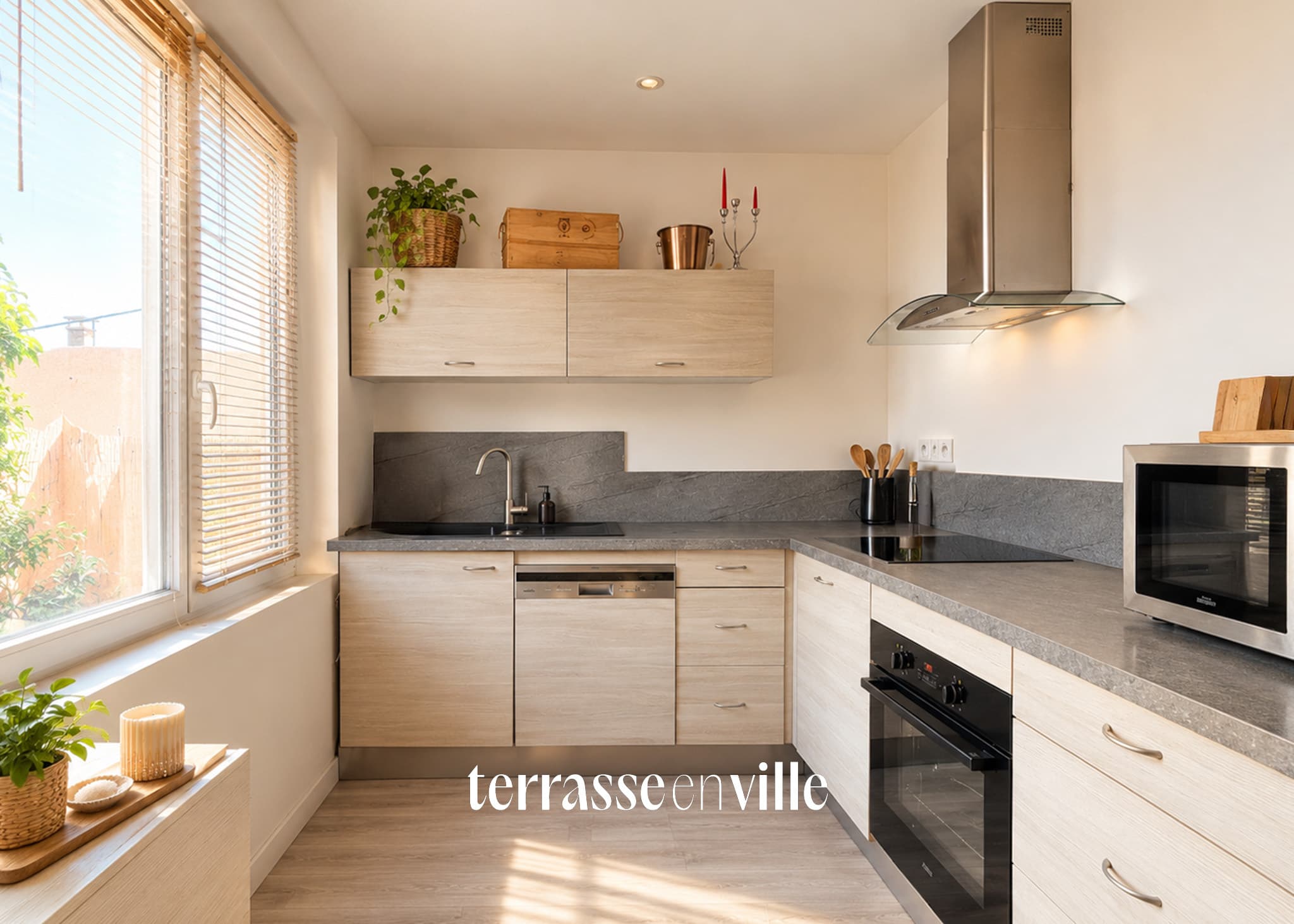 La Seyne Sud - T3 Dernier Etage 57M2 - Terrasse 15M2 - Garage - 260 000€ - 3