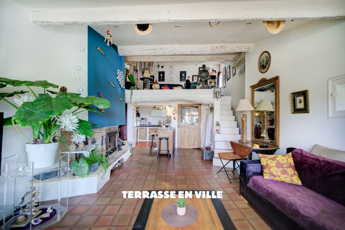 EXCLUSIVITÉ - CEYRESTE - AUTHENTIQUE MAISON DE VILLAGE T3/4 - TERRASSE - VUE TOITS ET COLLINES - 5