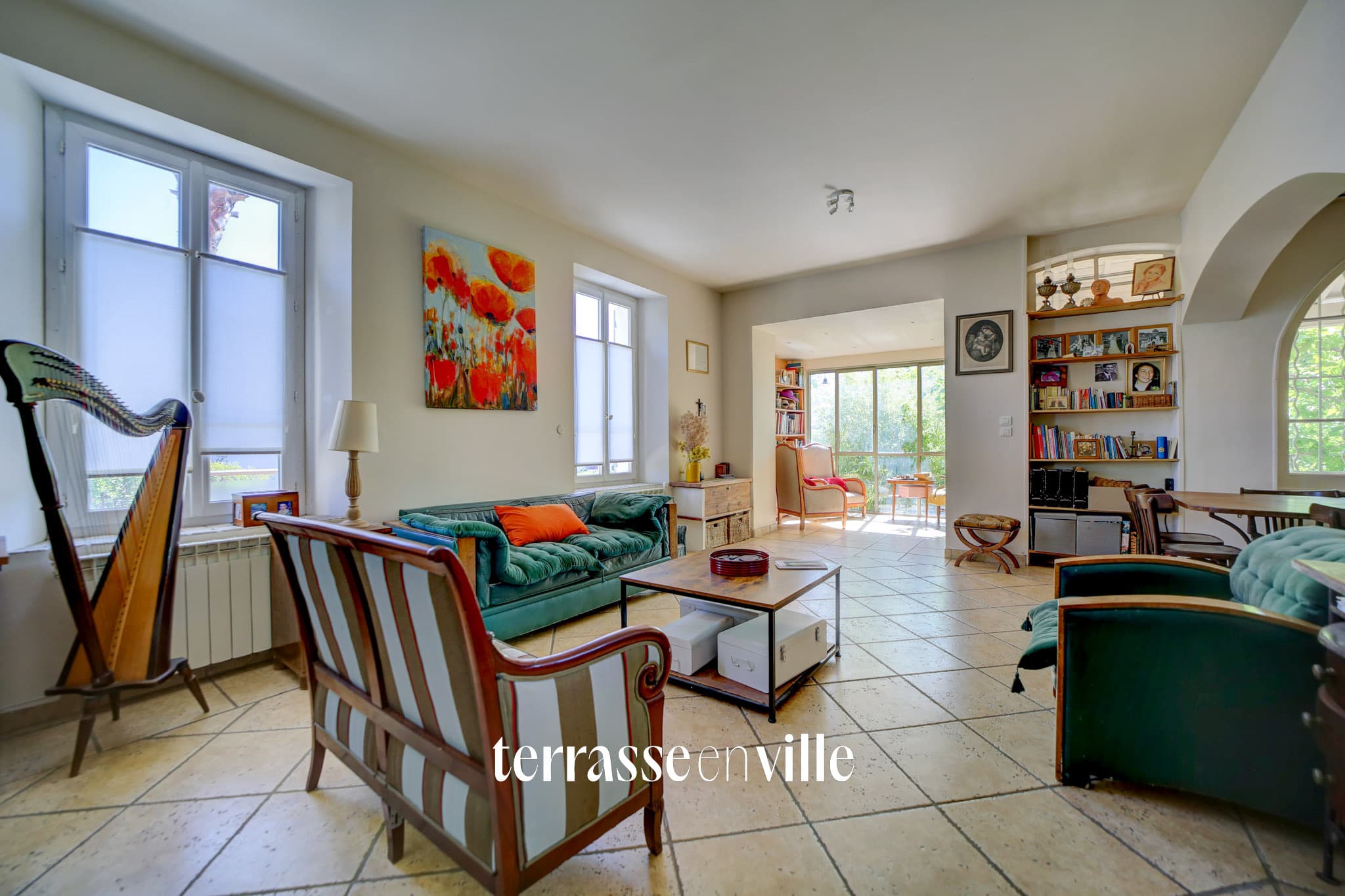 SANARY - PORT & PLAGE À PIED - MAISON DE CHARME T7 - JARDIN- CAVE - APERÇU MER - 850 000€ - 5