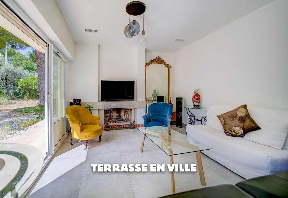 LA CIOTAT - DOMAINE DU LIOUQUET - VILLA T4 120M2 - DEPENDANCE- ACCÉS PRIVÉ PLAGE - 880 000€ - 5
