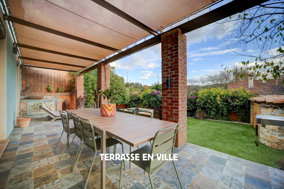 SOUS COMPROMIS - COUP DE COEUR - ST-CYR-SUR-MER - CENTRE-VILLAGE - VILLA STYLE LOFT - T5 - JARDIN - BASSIN PRO - 4