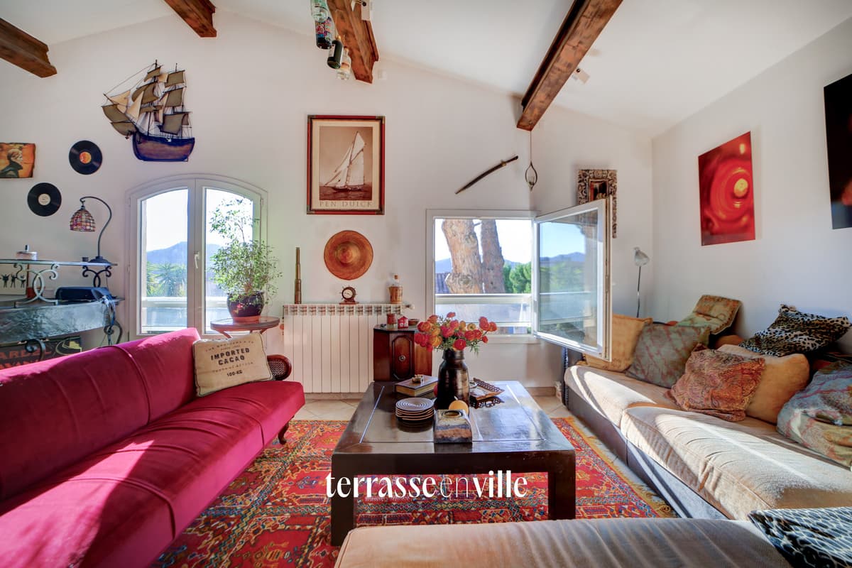 SAINT CYR SUR MER - PORT DES LECQUES - VILLA T8 - 197M2 - PORT ET PLAGE A PIED - 1250000€ - 4