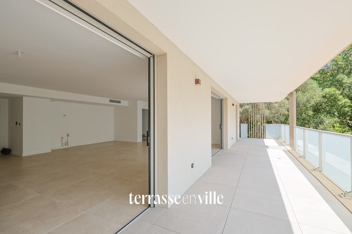 PETIT BOIS - 3 MNS DE LA MER A PIEDS - APPARTEMENT NEUF T4 - GARAGE + 2 STATIONNEMENTS EXTERIEUR - 1