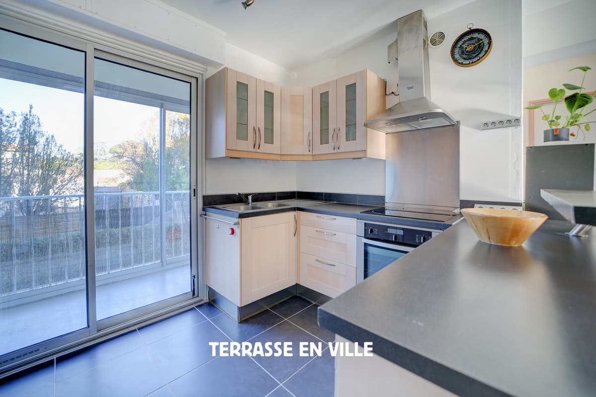 LA CIOTAT -APPARTEMENT-T3 - 60M2- TERRASSE-PARKING - 280 000€ - 2