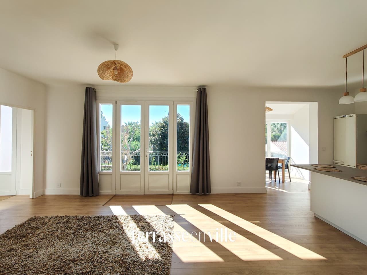 LA CIOTAT - PEYMIAN - APPARTEMENT 95 M2 RENOVE - TERRASSE - PARKINGS - PROCHE PLAGES - 499 000 € - 4